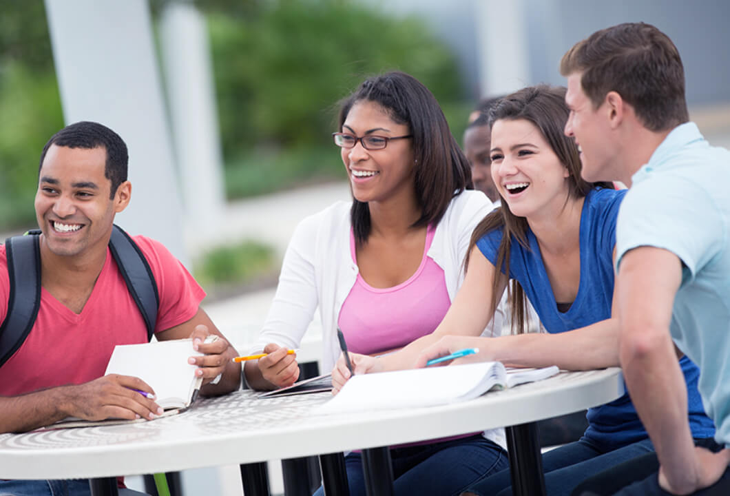 ビザ申請でお困りならご相談ください！相談は無料です
